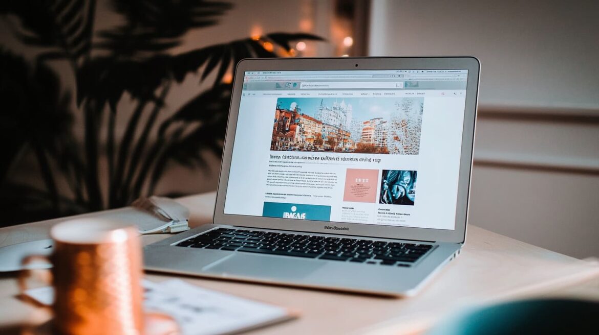 From Idea to Influence: How to Find Your Unique Blog Niche in 2025